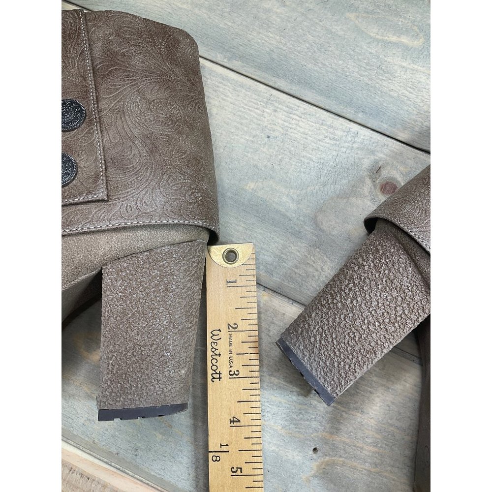 MukLuks Faux Leather Taupe Brown Foldover Booties Boots US7 Worn once - Picture 9 of 9